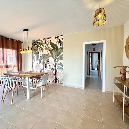 Fantastic Oceanfront Apartamento *
