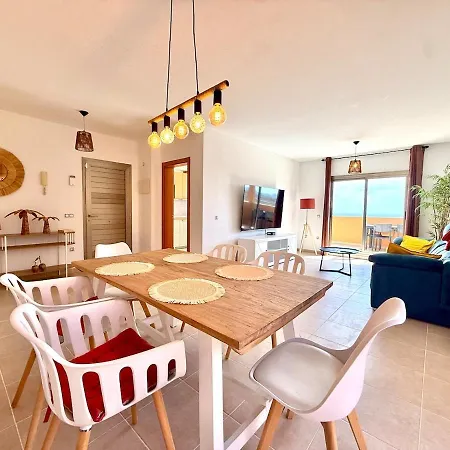 Fantastic Oceanfront Apartamento *